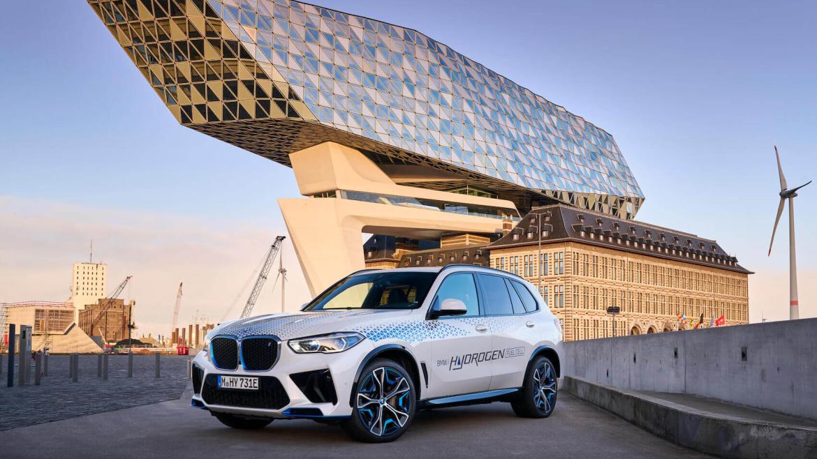 DE BMW IX5 HYDROGEN.